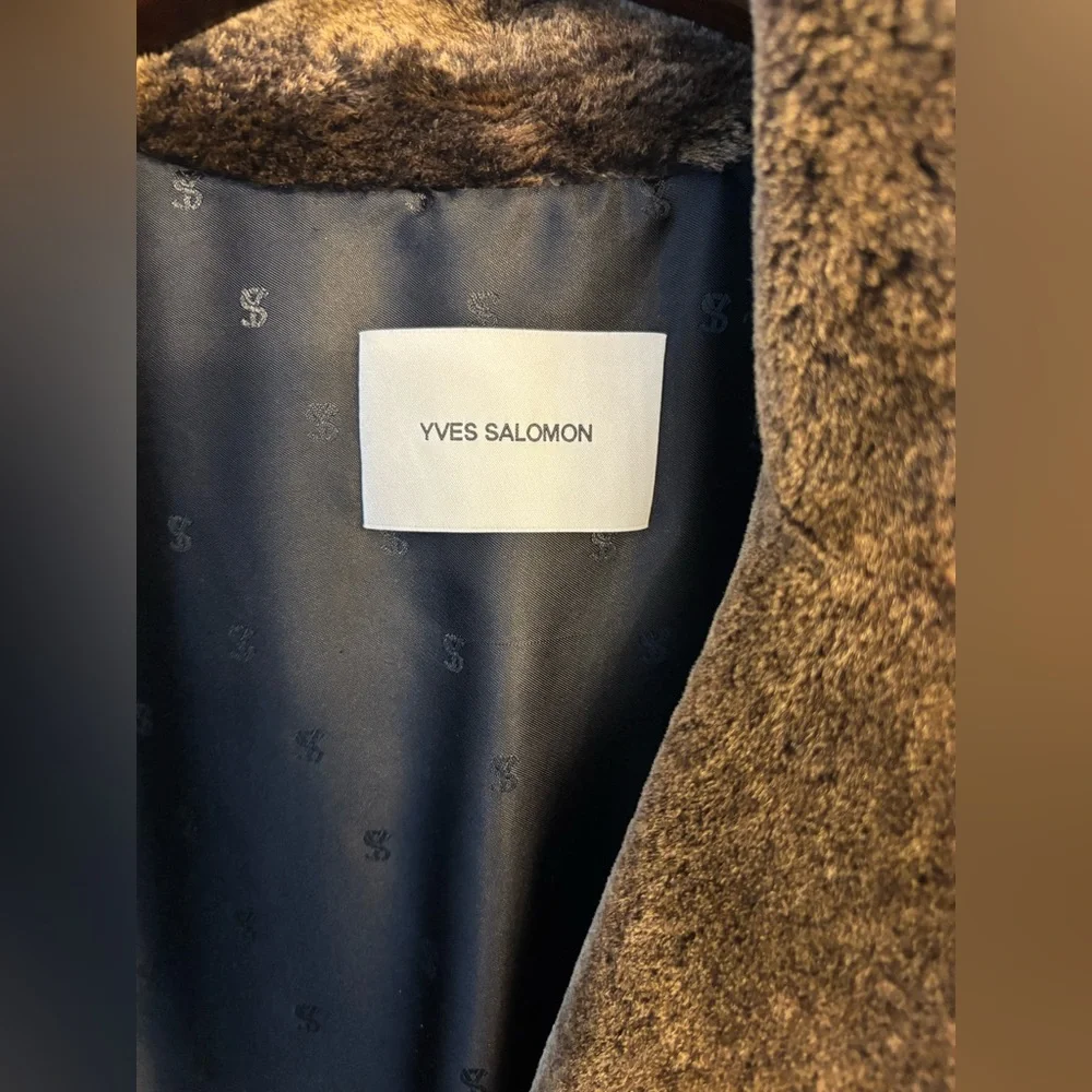 Yves Salomon shearling lamb coat Size38 or M. Olive color. Like new with tag. - Picture 8 of 12